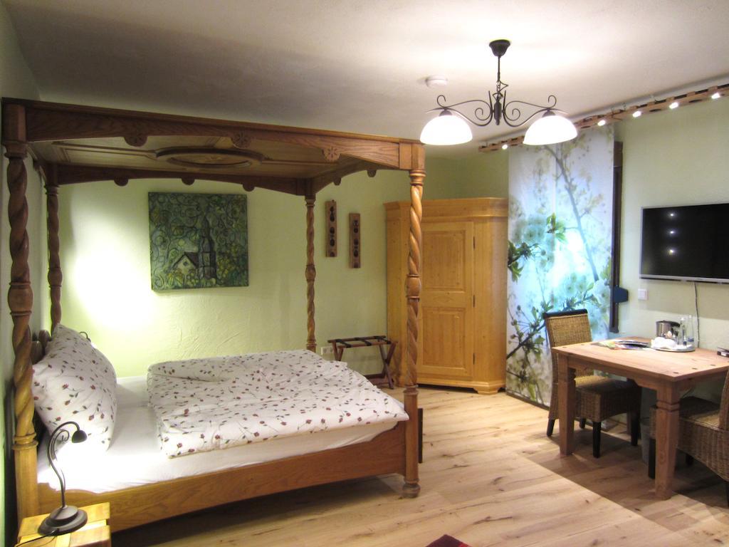Cleo'S Hotel Kallstadt Δωμάτιο φωτογραφία
