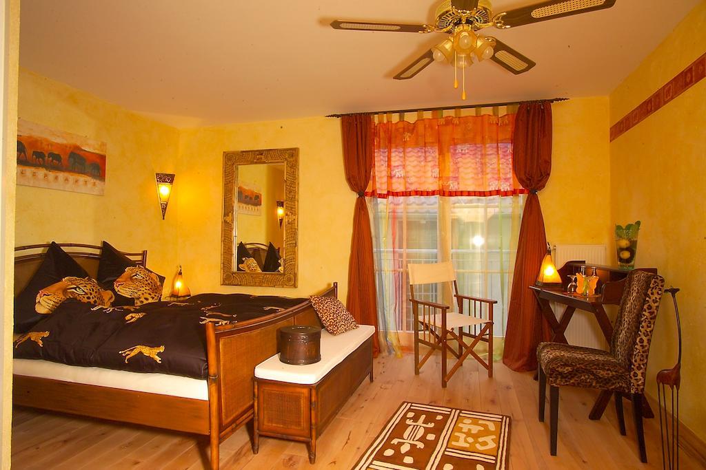 Cleo'S Hotel Kallstadt Δωμάτιο φωτογραφία